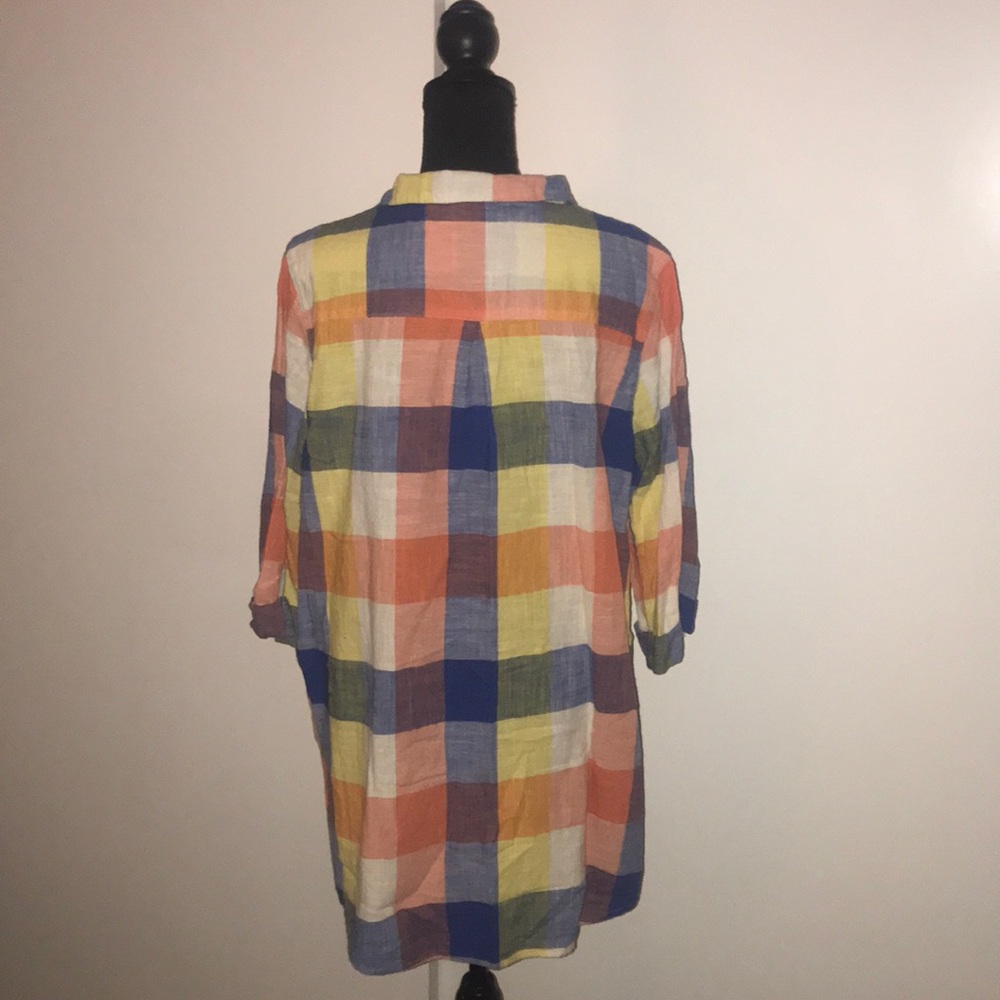 Checkered top. - Picture 2 of 2